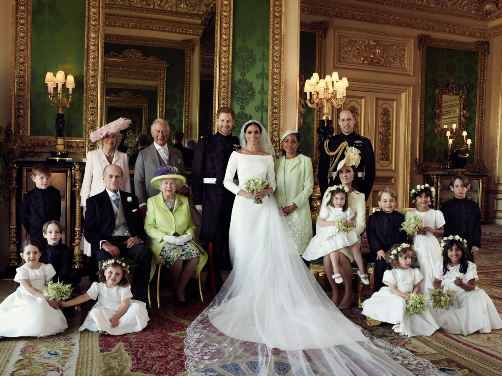 Harry and Meghan’s official Royal Wedding photos are out!