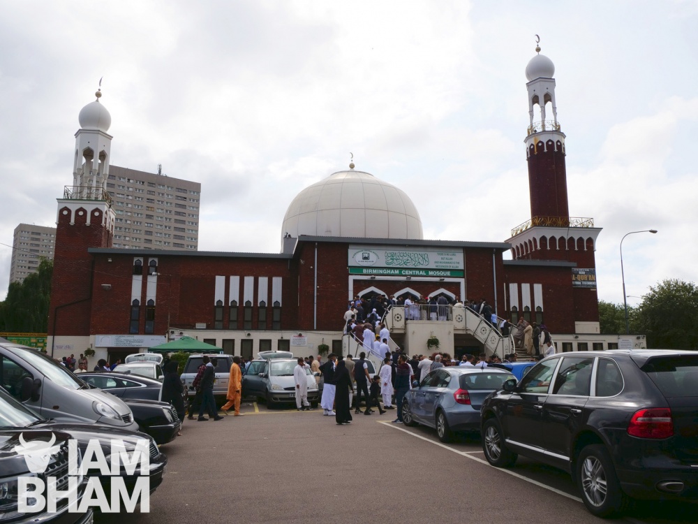 Birmingham Central Mosque cancels Friday prayers amid coronavirus pandemic