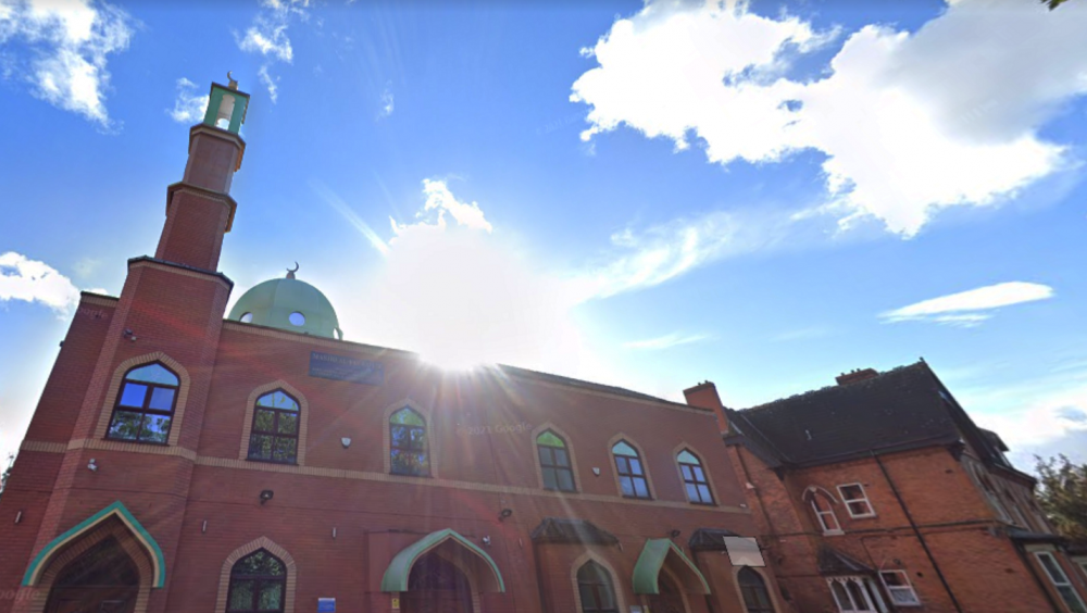Masjid Al Falaah in Handsworth is handing out food parcels to vulnerable people