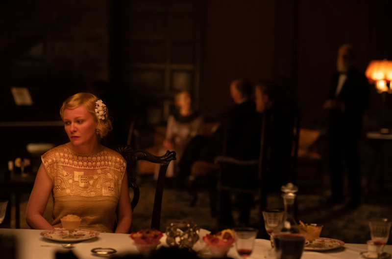 Rose (Kirsten Dunst) is cast adrift in a lonely world where she is presented as a trophy wife