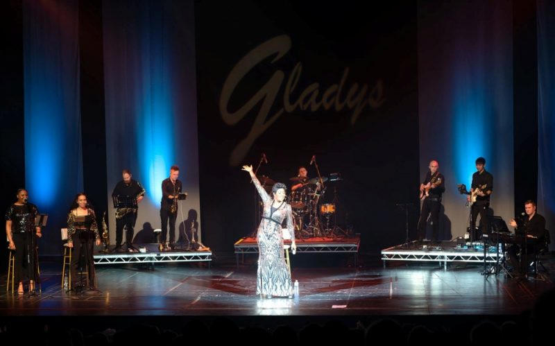 The production included beautiful lighting, glittery costumes and soulful singing