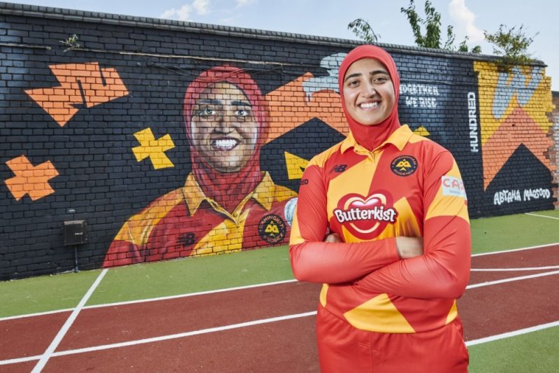 Abtaha Maqsood came to see Lucy Danielle's beautiful mural in Marlborough Primary School