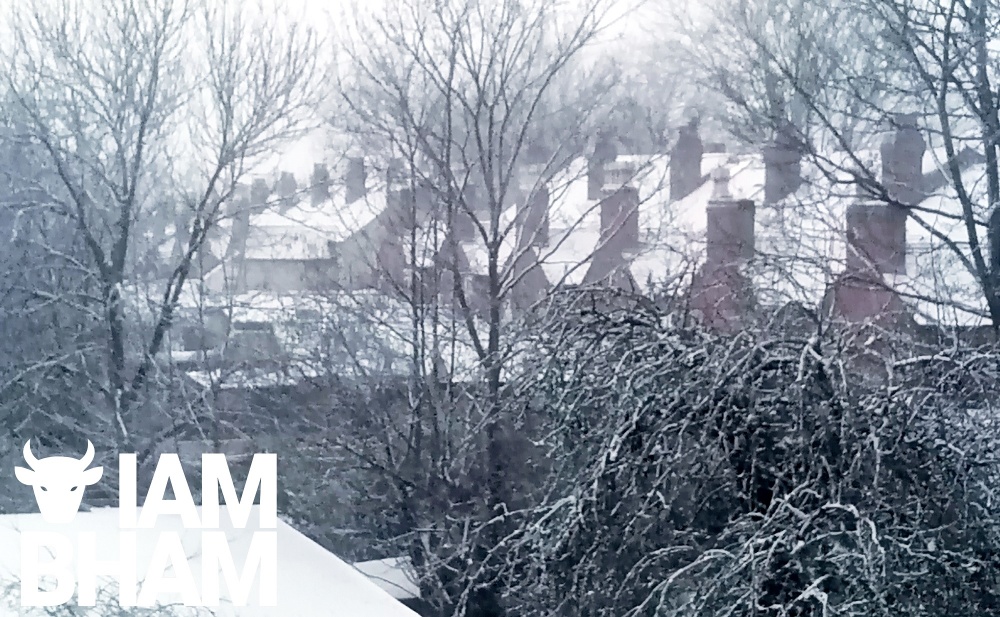 Weather warning issued as heavy snow blankets Birmingham