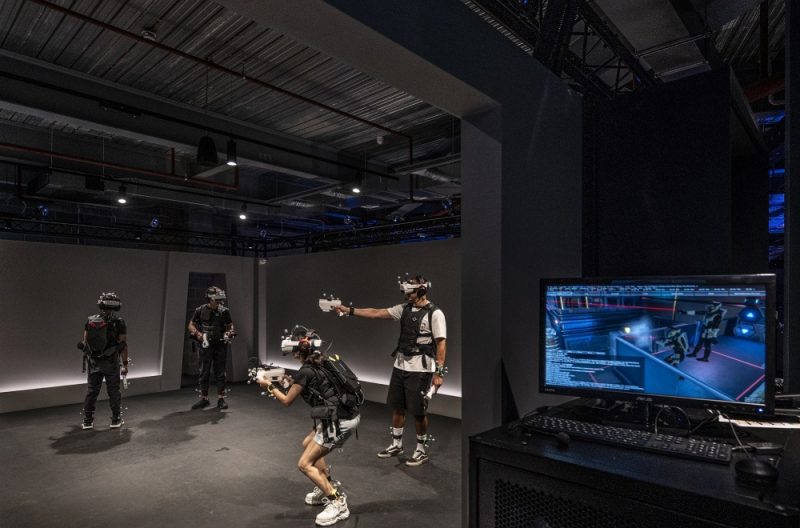 State-of-the-art virtual reality equipment is used to give players a sensational experience