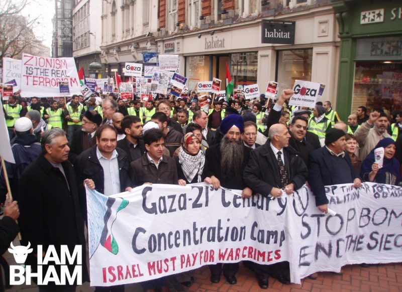 In January 2009, cross-party politicians called for Birmingham City Council to boycott Israeli goods and services 