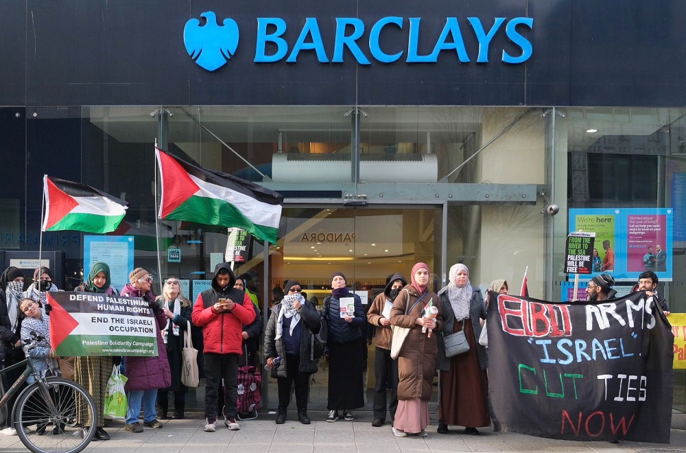 Boycott Barclays pro-Palestine protest in Birmingham on 27.01.2024.- photo by Junia Papamacariou